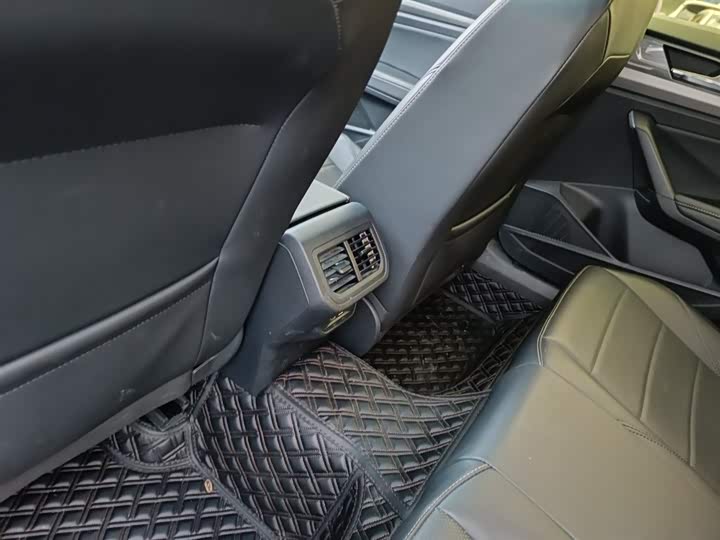 Фото 19 - Volkswagen Lavida