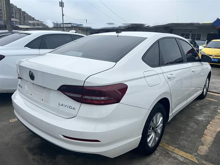 Фото 30 - Volkswagen Lavida