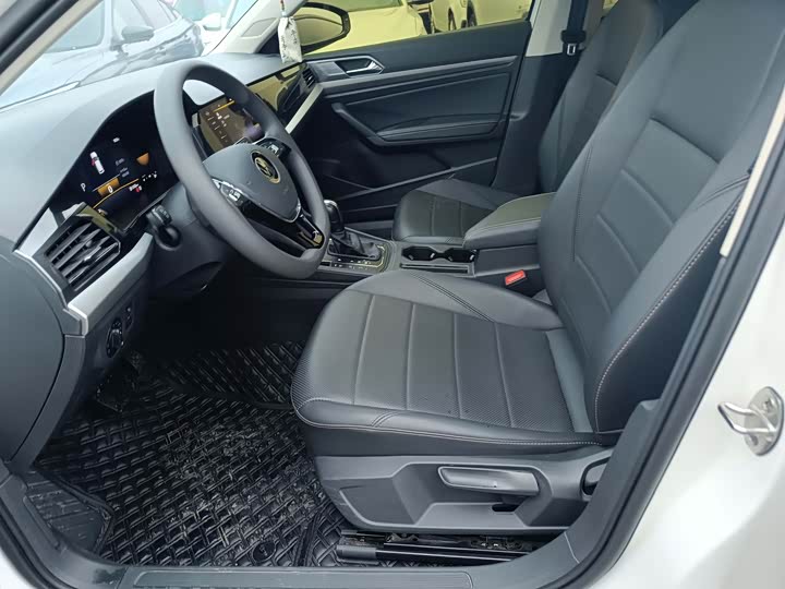 Фото 5 - Volkswagen Lavida