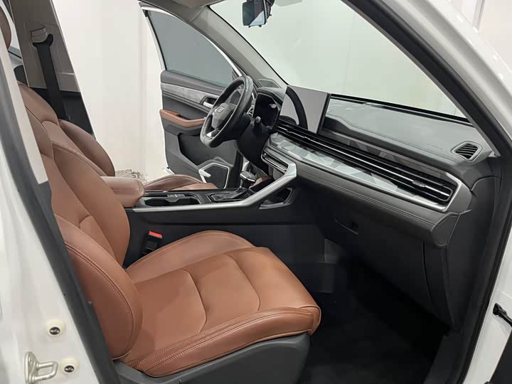 Фото 4 - Geely Vision X6