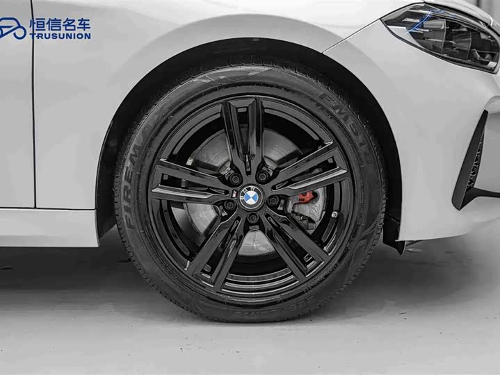 Фото 11 - BMW 1 Series