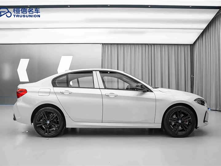 Фото 4 - BMW 1 Series