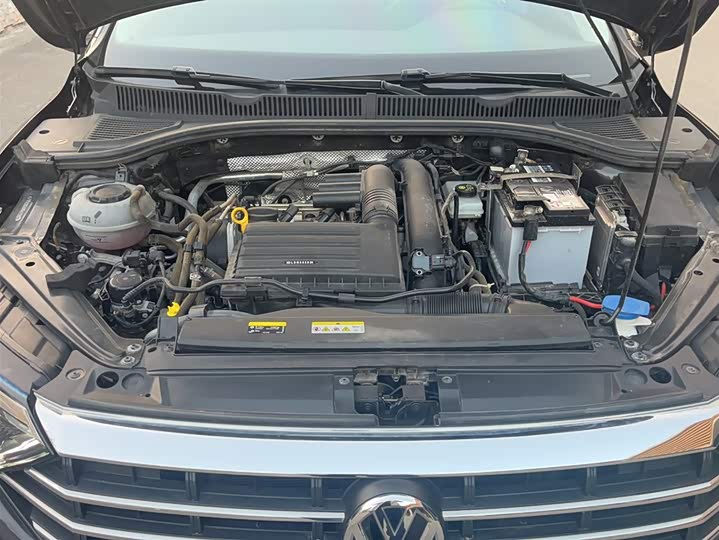 Фото 10 - Volkswagen Sagitar L