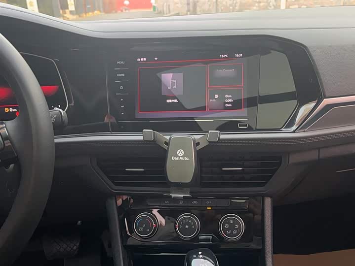 Фото 5 - Volkswagen Sagitar L