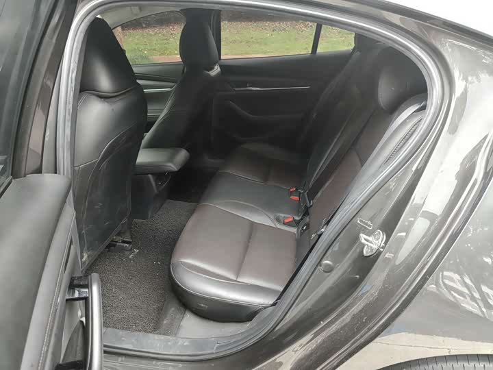 Фото 5 - Mazda 3 (Axela)