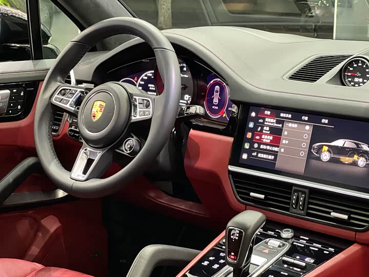 Фото 10 - Porsche Cayenne