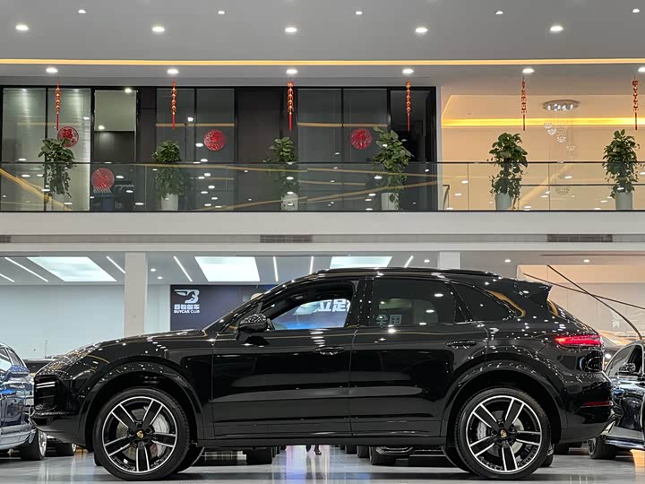 Фото 12 - Porsche Cayenne