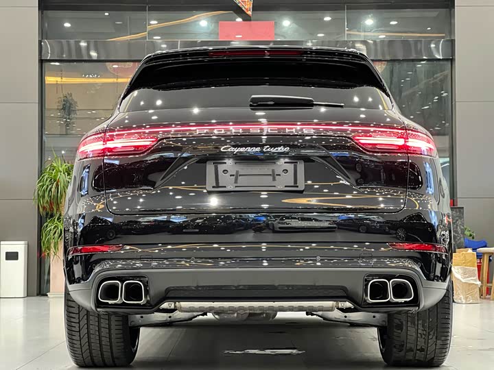 Фото 13 - Porsche Cayenne