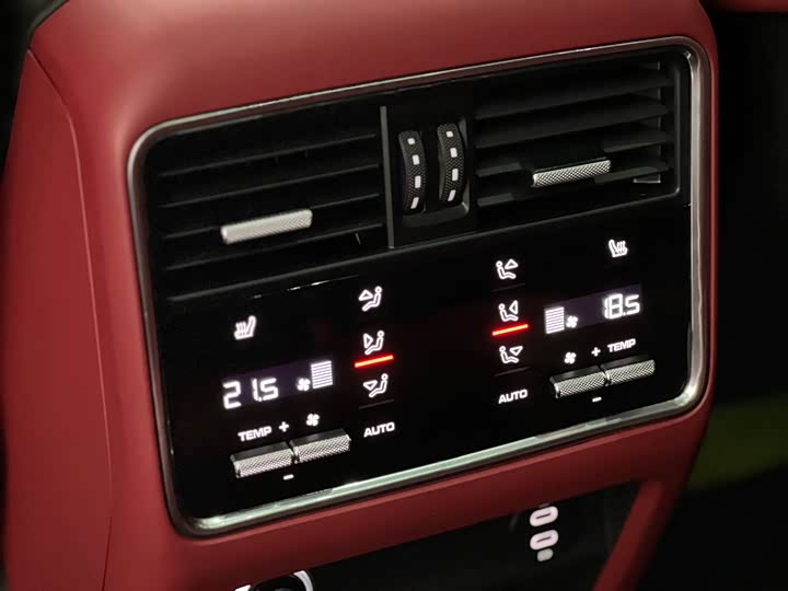 Фото 16 - Porsche Cayenne