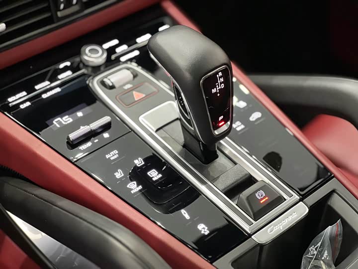 Фото 20 - Porsche Cayenne