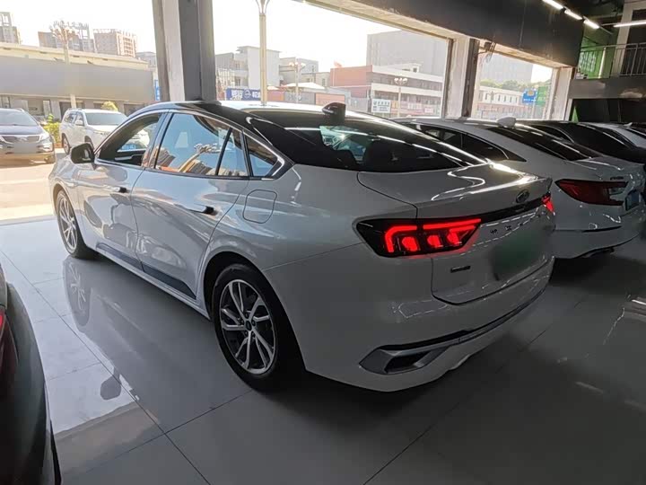 Фото 5 - Ford Mondeo