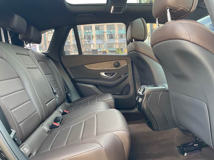 Фото 13 - Mercedes-Benz GLC-Class