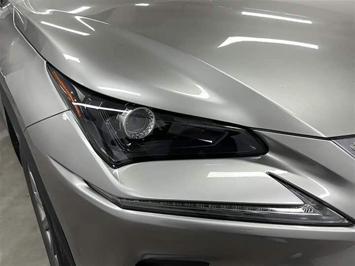 Фото 20 - Lexus NX