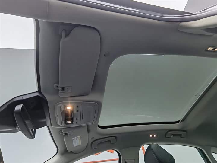 Фото 14 - Lincoln Z (Zephyr)