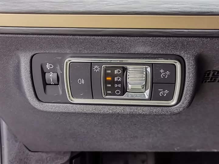 Фото 21 - Lincoln Z (Zephyr)