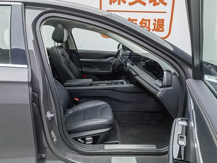 Фото 23 - Lincoln Z (Zephyr)