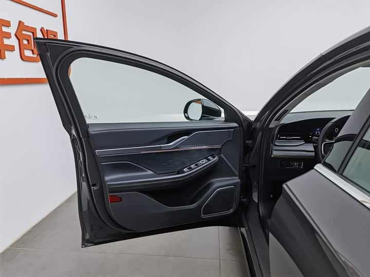 Фото 8 - Lincoln Z (Zephyr)