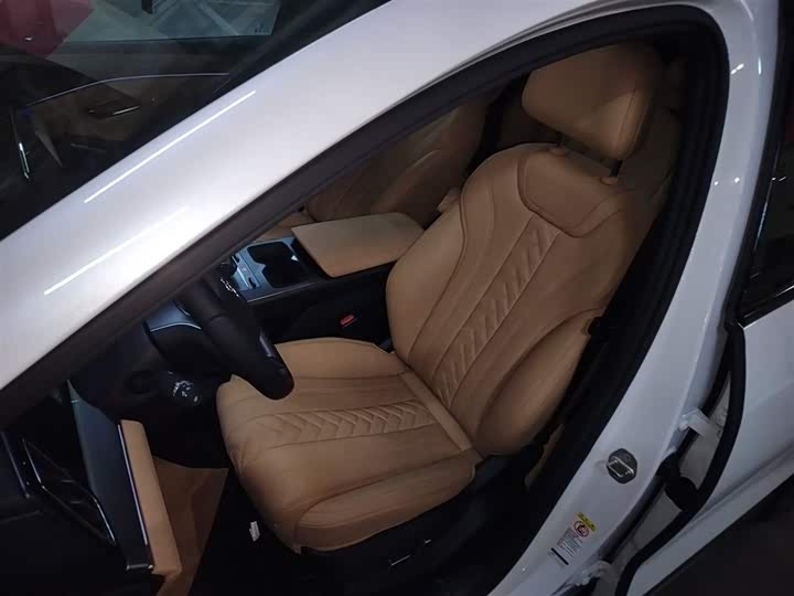 Фото 15 - BYD Song L DM-i Hybrid