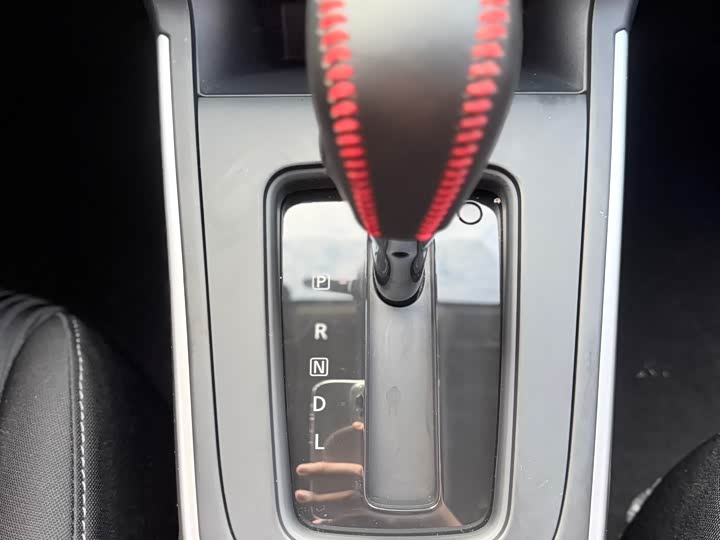 Фото 13 - Nissan Sylphy