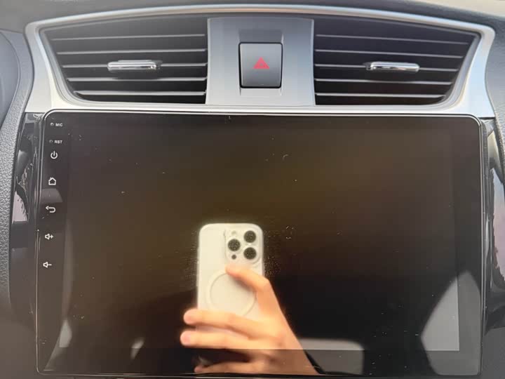 Фото 17 - Nissan Sylphy