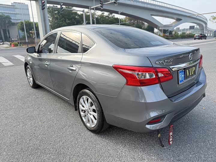 Фото 7 - Nissan Sylphy