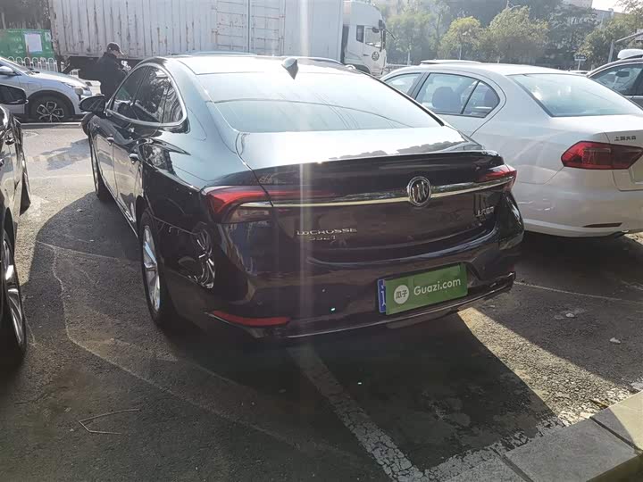 Фото 7 - Buick LaCrosse