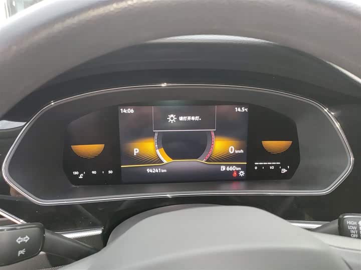 Фото 12 - Volkswagen Passat