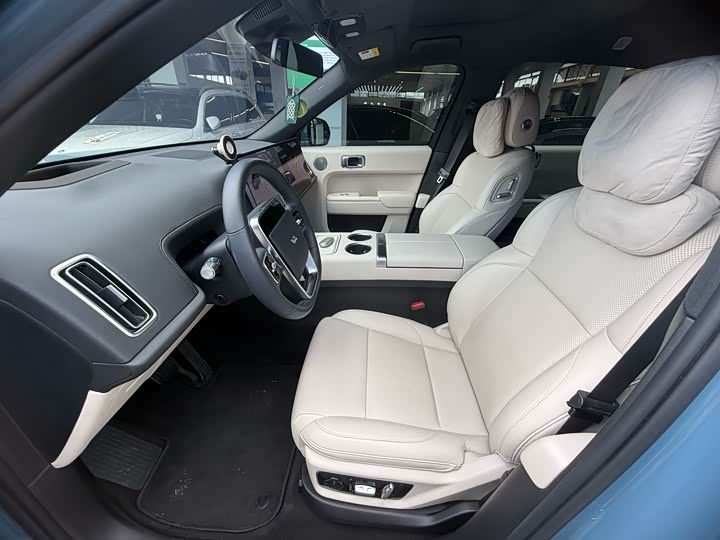 Фото 8 - LiXiang L7