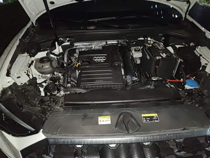 Фото 11 - Audi Q3