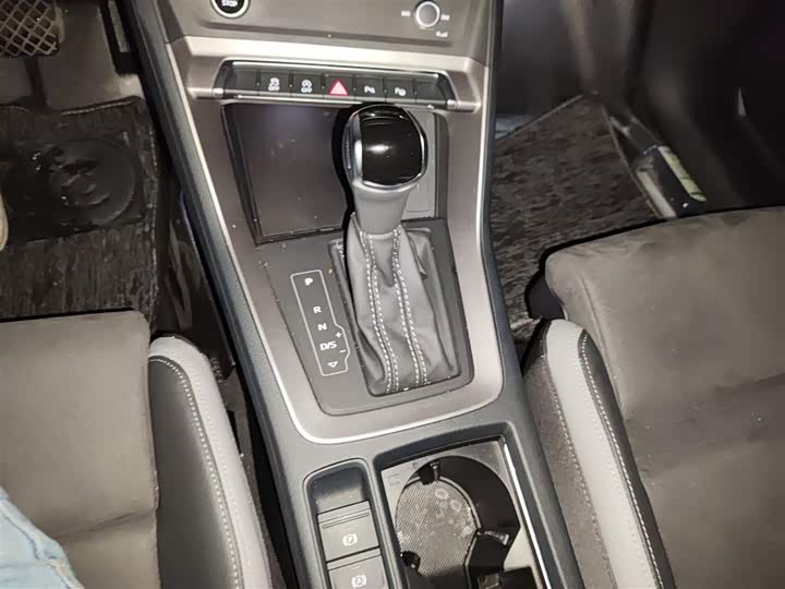 Фото 7 - Audi Q3