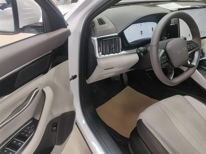 Фото 16 - BYD Song Plus Hybrid/EV