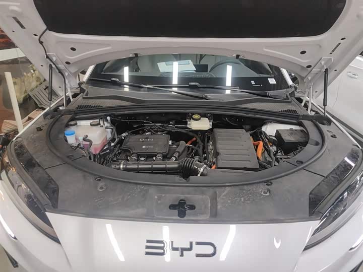 Фото 20 - BYD Song Plus Hybrid/EV