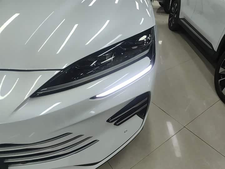 Фото 24 - BYD Song Plus Hybrid/EV