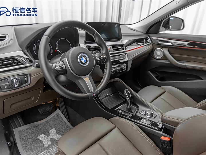 Фото 12 - BMW X2