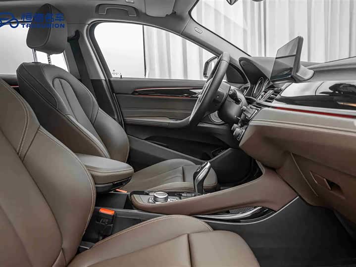 Фото 15 - BMW X2