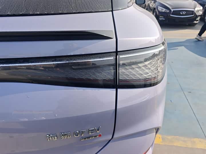 Фото 8 - BYD Sea Lion 07 EV