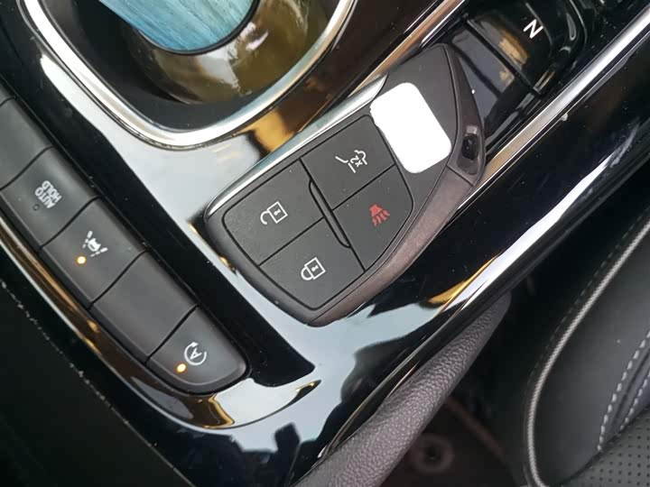 Фото 11 - Buick Envision Plus