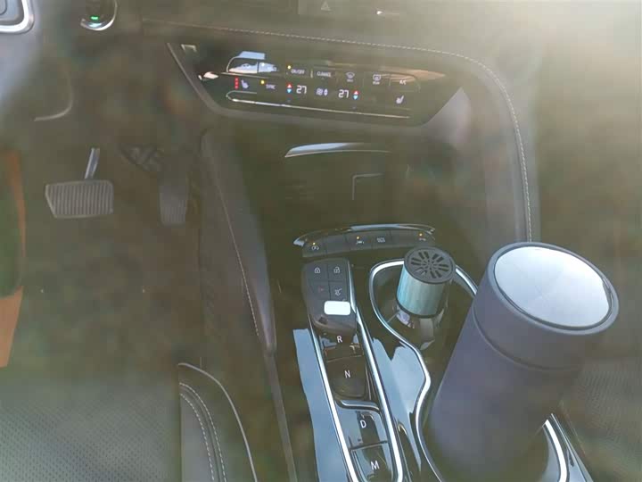 Фото 6 - Buick Envision Plus