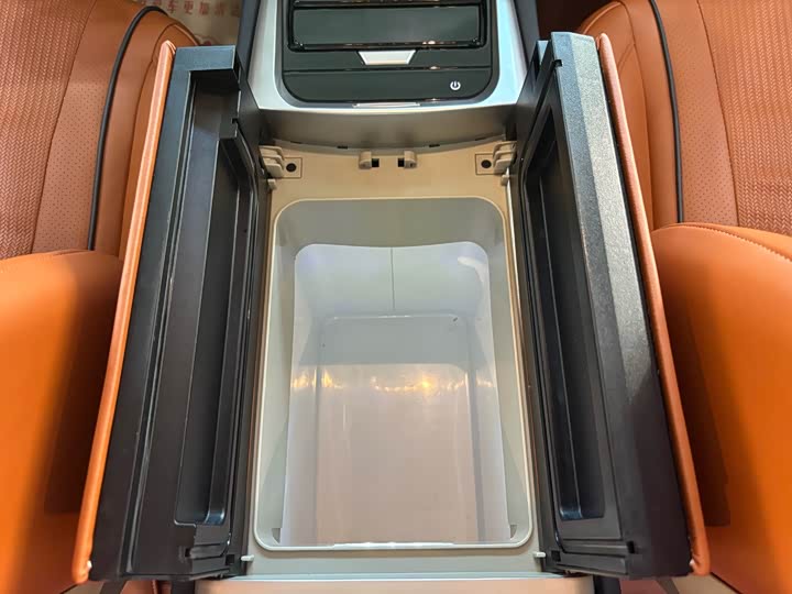 Фото 13 - Mercedes-Benz Vito