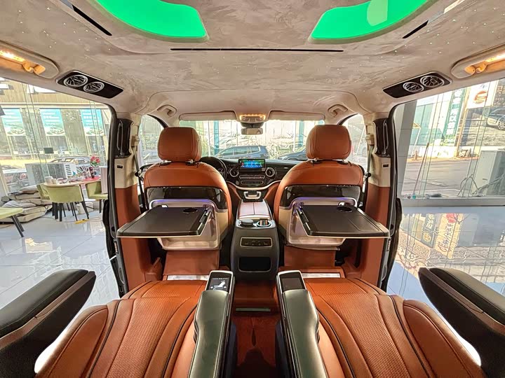 Фото 19 - Mercedes-Benz Vito