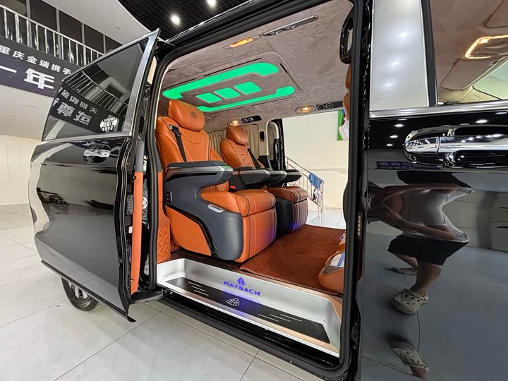 Фото 21 - Mercedes-Benz Vito