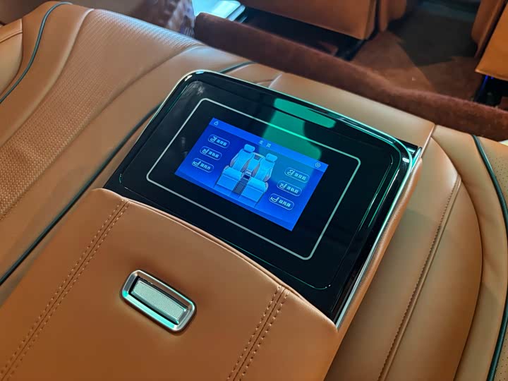 Фото 23 - Mercedes-Benz Vito