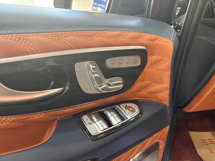 Фото 9 - Mercedes-Benz Vito