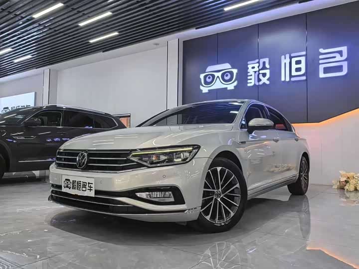 Фото 1 - Volkswagen Magotan