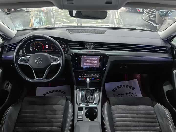 Фото 5 - Volkswagen Magotan