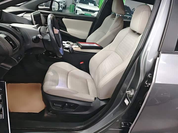 Фото 15 - Toyota bZ4X