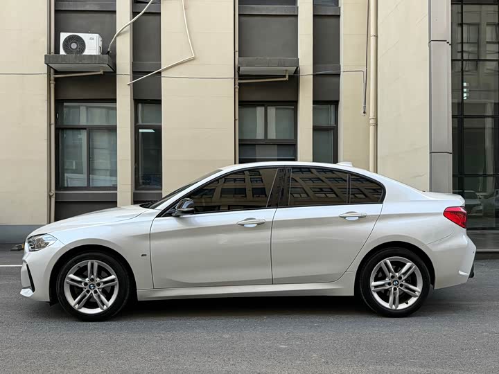 Фото 7 - BMW 1 Series