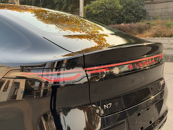 Фото 15 - Nissan N7