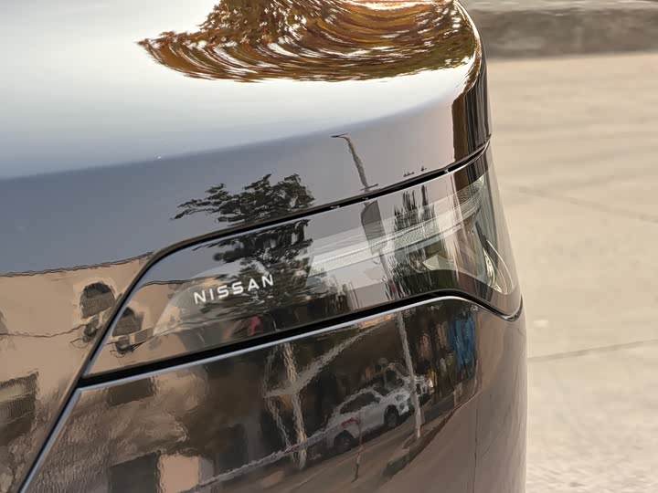 Фото 16 - Nissan N7