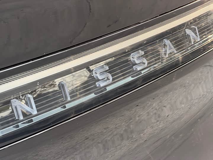 Фото 17 - Nissan N7